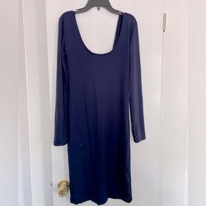 Causal fitted navy dress